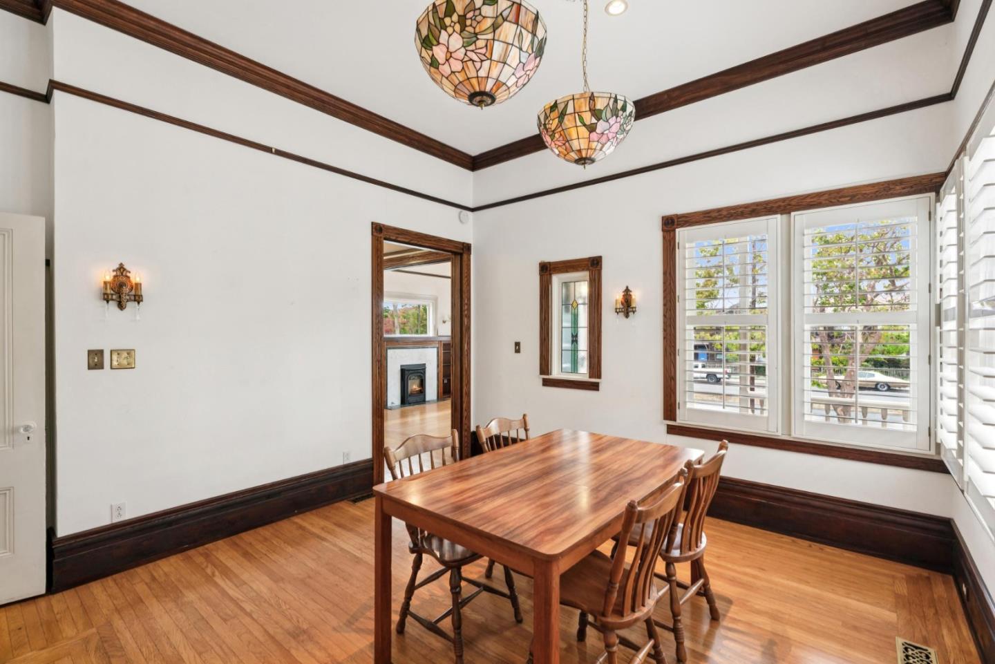 Detail Gallery Image 3 of 25 For 1325 Henry St, Berkeley,  CA 94709 - 3 Beds | 2 Baths