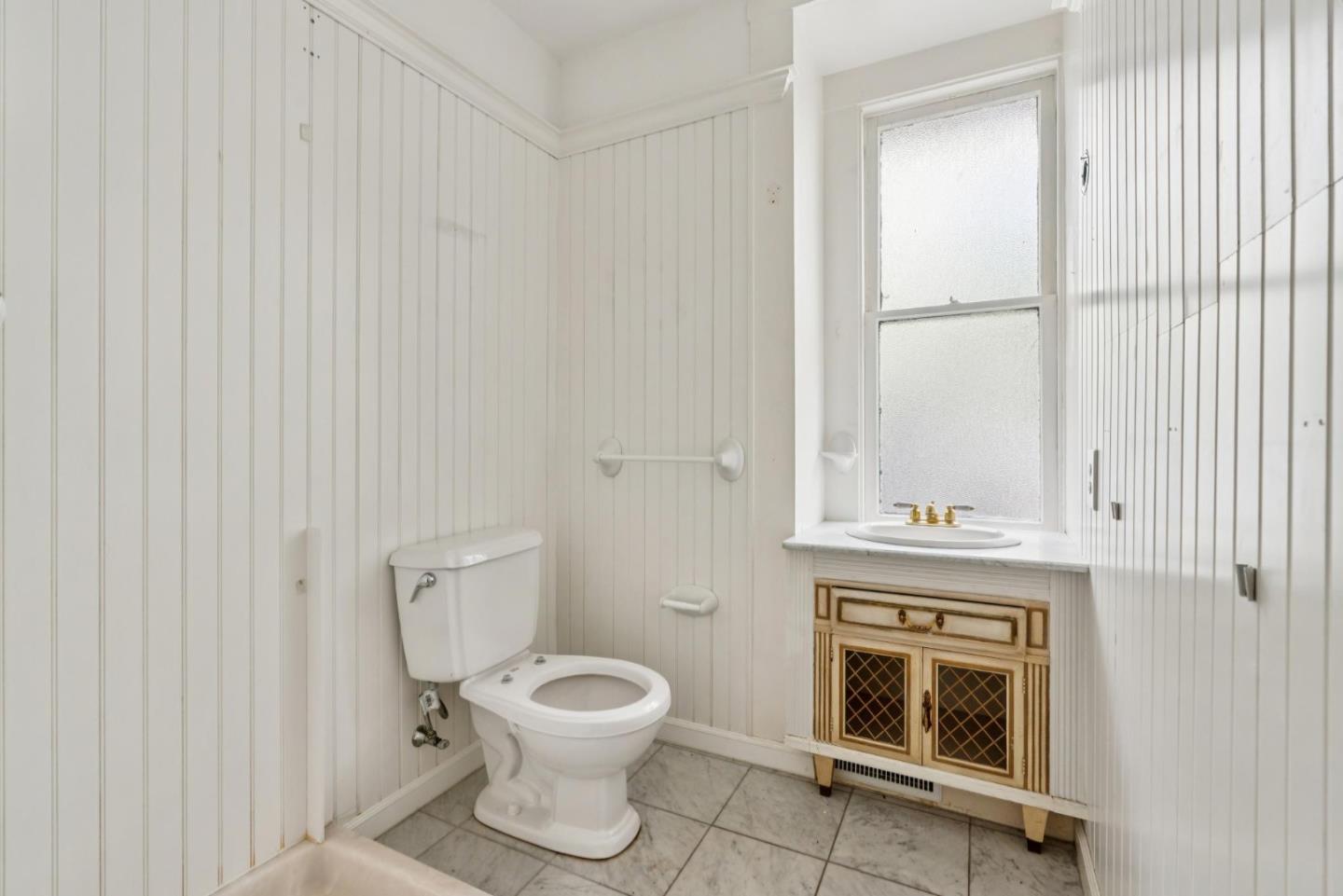 Detail Gallery Image 6 of 25 For 1325 Henry St, Berkeley,  CA 94709 - 3 Beds | 2 Baths
