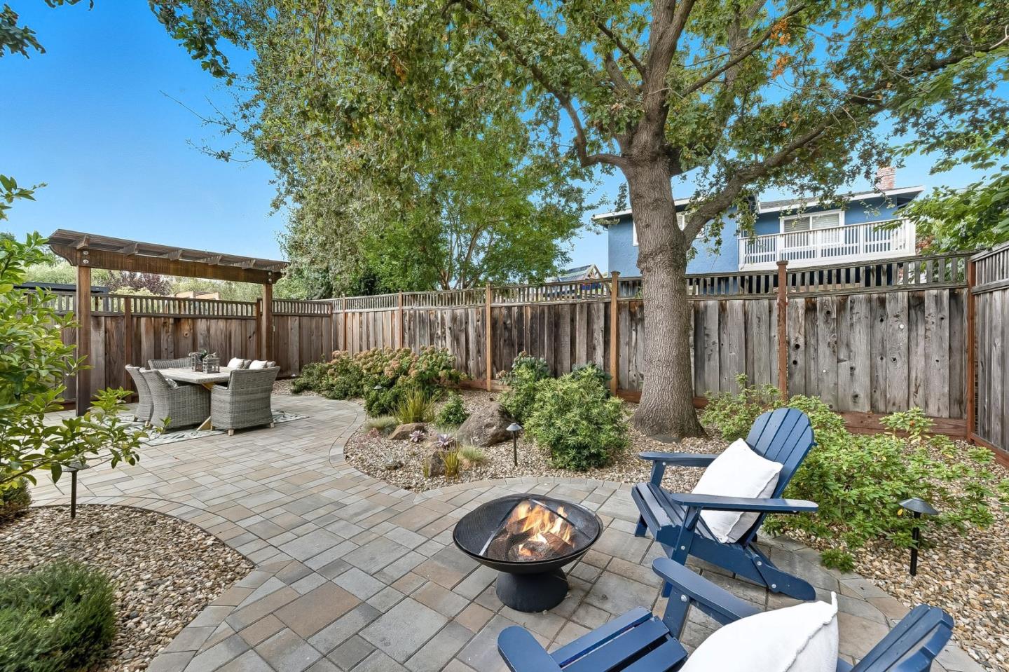 Detail Gallery Image 23 of 26 For 1426 Chestnut St, San Carlos,  CA 94070 - 3 Beds | 2 Baths