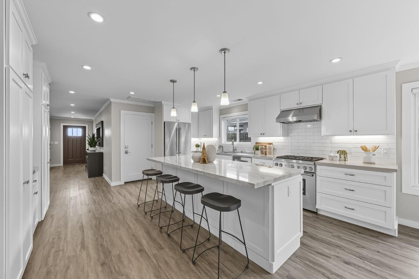 Detail Gallery Image 6 of 26 For 1426 Chestnut St, San Carlos,  CA 94070 - 3 Beds | 2 Baths
