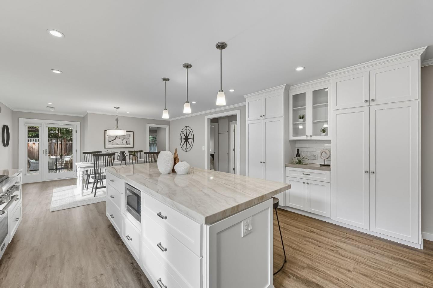 Detail Gallery Image 8 of 26 For 1426 Chestnut St, San Carlos,  CA 94070 - 3 Beds | 2 Baths