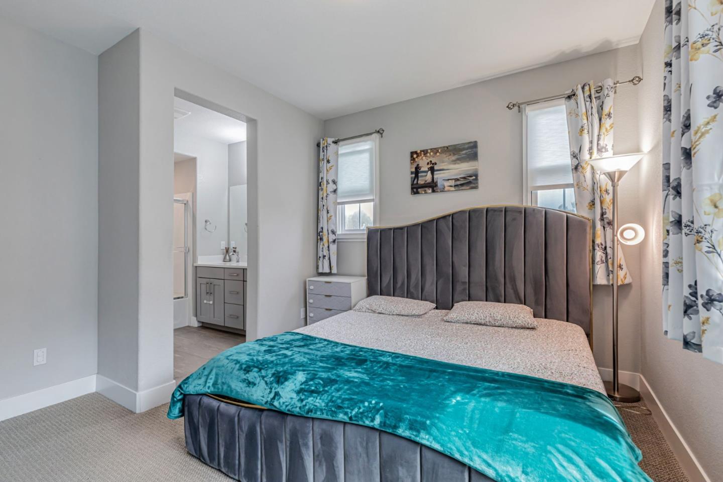 Detail Gallery Image 13 of 25 For 1549 Pratt Pl, Santa Clara,  CA 95050 - 3 Beds | 3/1 Baths