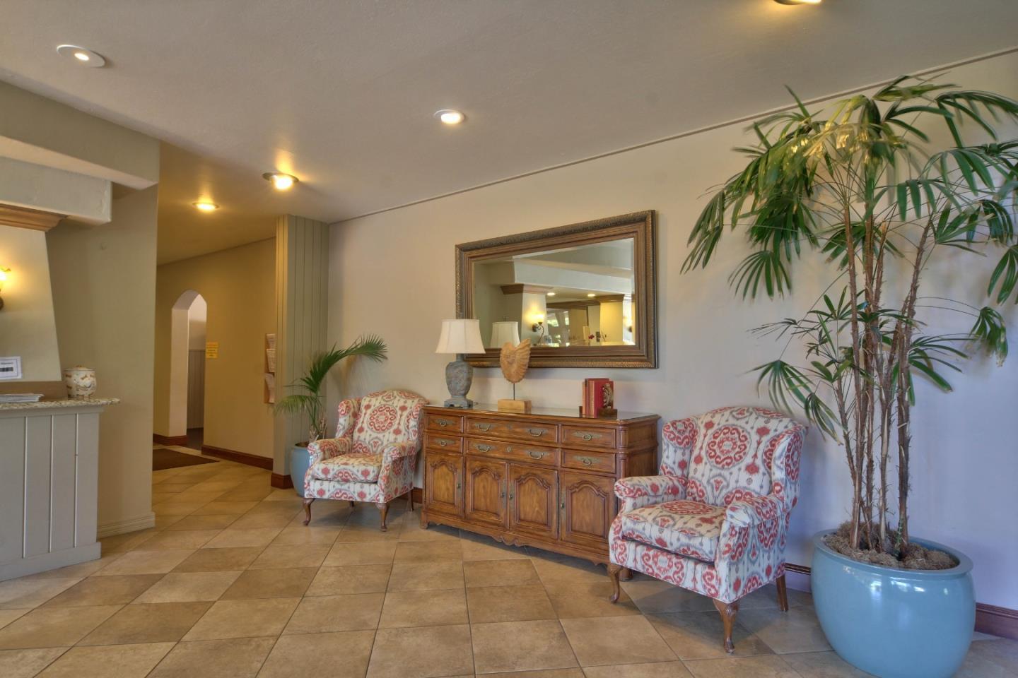 Detail Gallery Image 18 of 27 For 163 Hacienda Carmel, Carmel,  CA 93923 - 2 Beds | 2 Baths