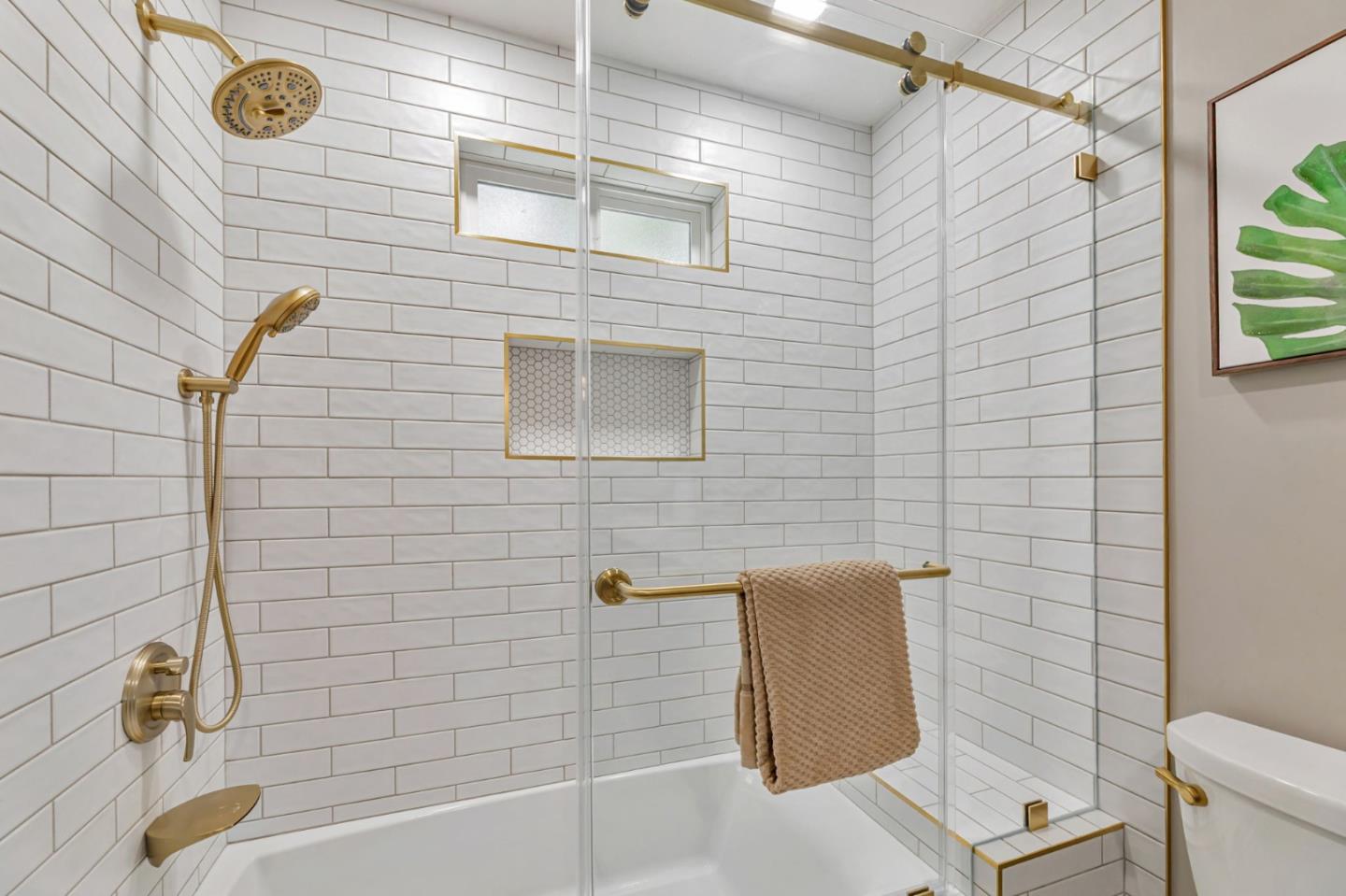 Detail Gallery Image 17 of 34 For 309 S 19th St, San Jose,  CA 95116 - 4 Beds | 3 Baths