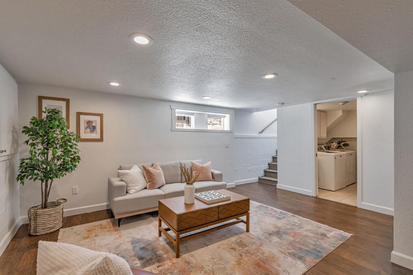 Detail Gallery Image 21 of 34 For 309 S 19th St, San Jose,  CA 95116 - 4 Beds | 3 Baths