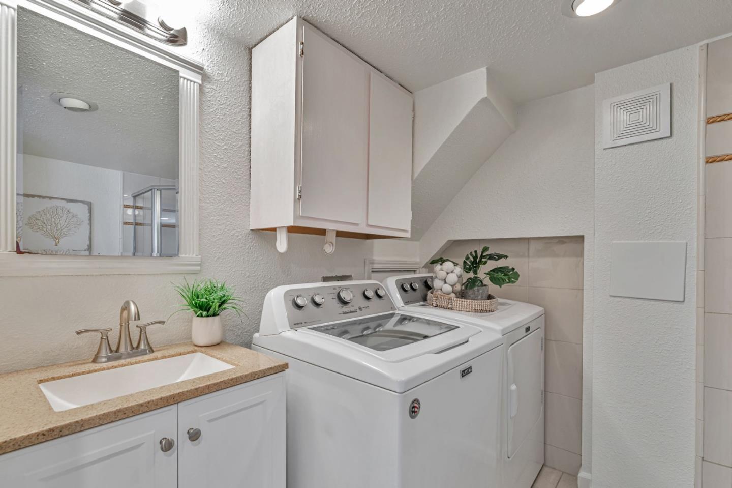 Detail Gallery Image 26 of 34 For 309 S 19th St, San Jose,  CA 95116 - 4 Beds | 3 Baths