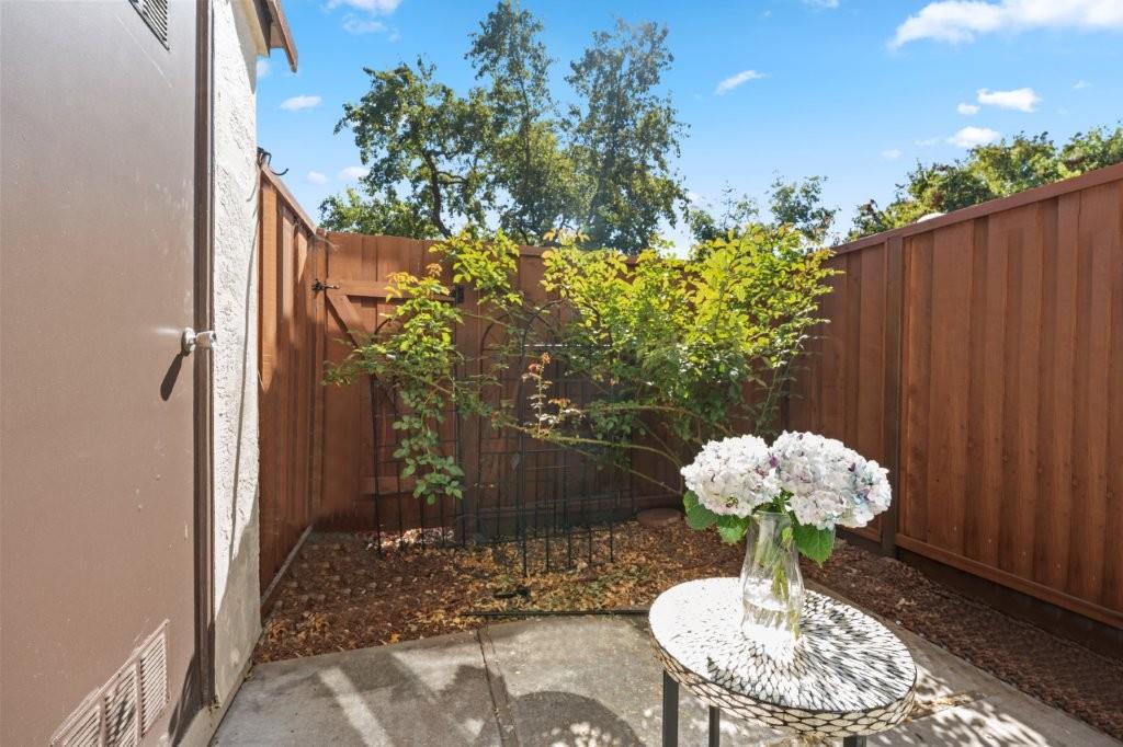 Detail Gallery Image 20 of 23 For 6345 Joaquin Murieta Ave #B,  Newark,  CA 94560 - 2 Beds | 1/1 Baths
