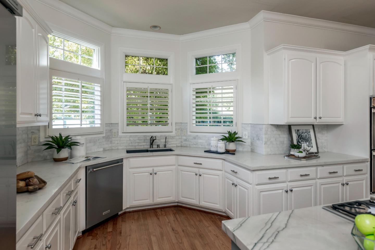 Detail Gallery Image 12 of 29 For 1232 Coolidge Ave, San Jose,  CA 95125 - 4 Beds | 2/1 Baths
