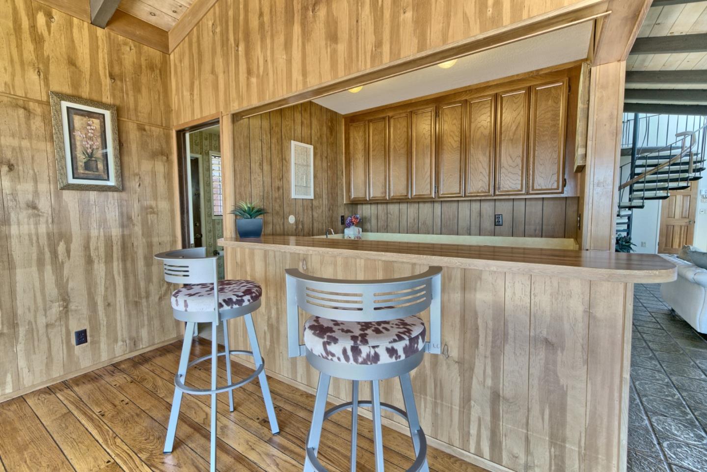 Detail Gallery Image 11 of 28 For 350 Highland Avenue, Santa Cruz,  CA 95060 - 4 Beds | 2/1 Baths