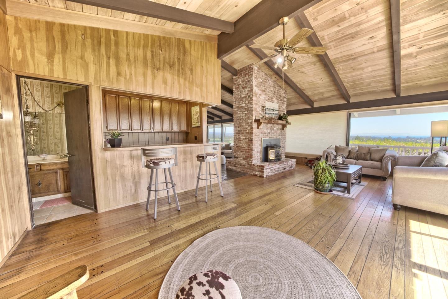 Detail Gallery Image 14 of 28 For 350 Highland Avenue, Santa Cruz,  CA 95060 - 4 Beds | 2/1 Baths