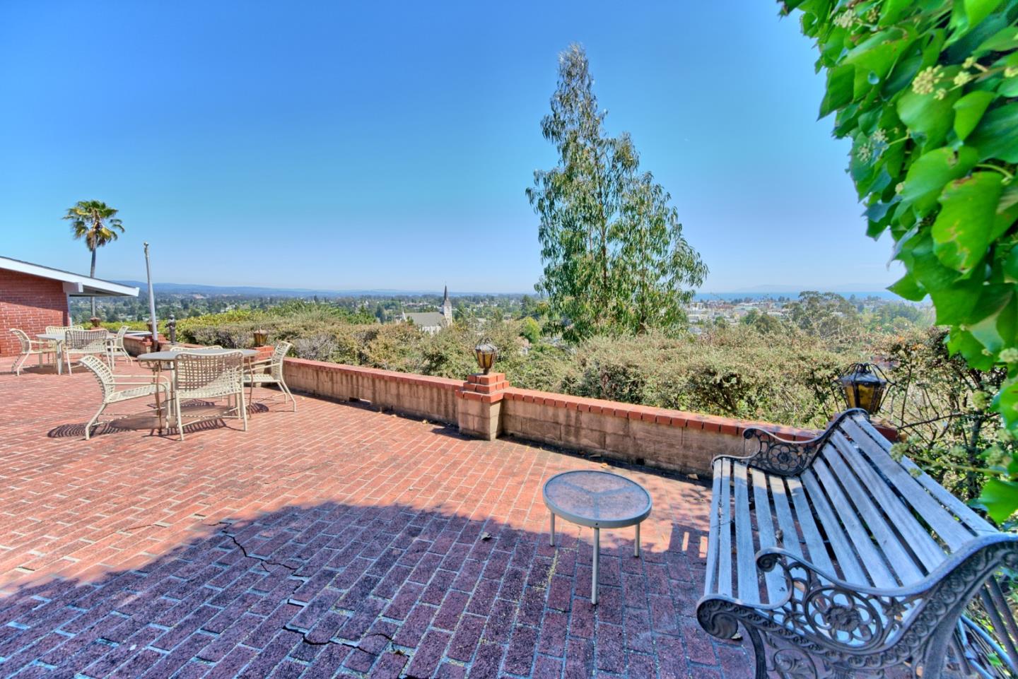 Detail Gallery Image 23 of 28 For 350 Highland Avenue, Santa Cruz,  CA 95060 - 4 Beds | 2/1 Baths