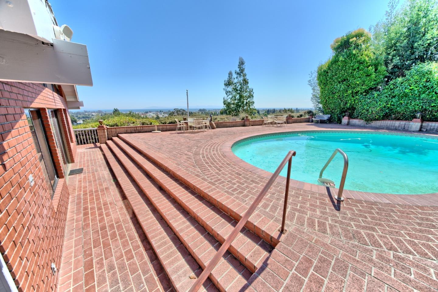 Detail Gallery Image 24 of 28 For 350 Highland Avenue, Santa Cruz,  CA 95060 - 4 Beds | 2/1 Baths