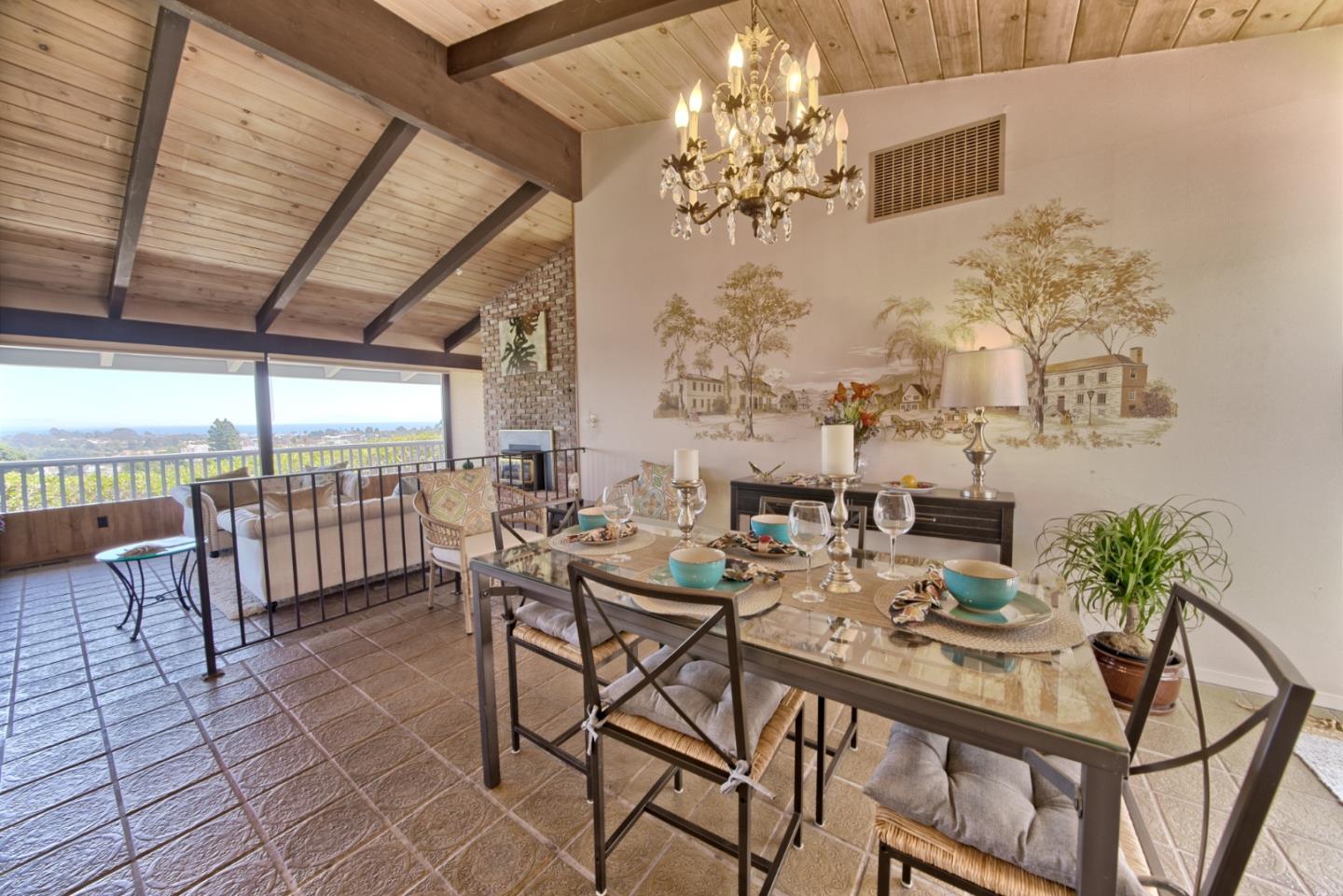 Detail Gallery Image 8 of 28 For 350 Highland Avenue, Santa Cruz,  CA 95060 - 4 Beds | 2/1 Baths