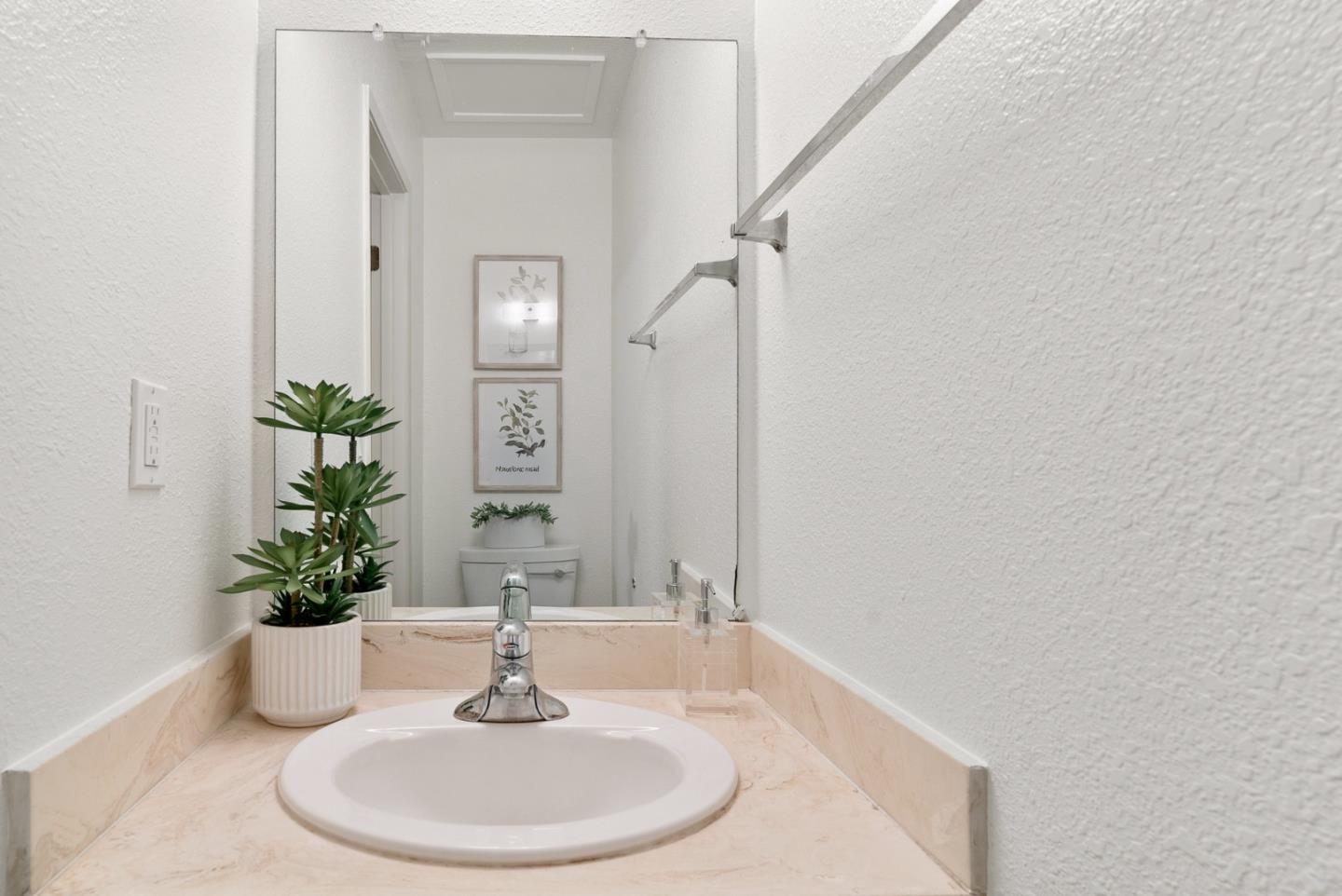 Detail Gallery Image 21 of 32 For 1505 42nd Ave #7,  Capitola,  CA 95010 - 3 Beds | 2/1 Baths
