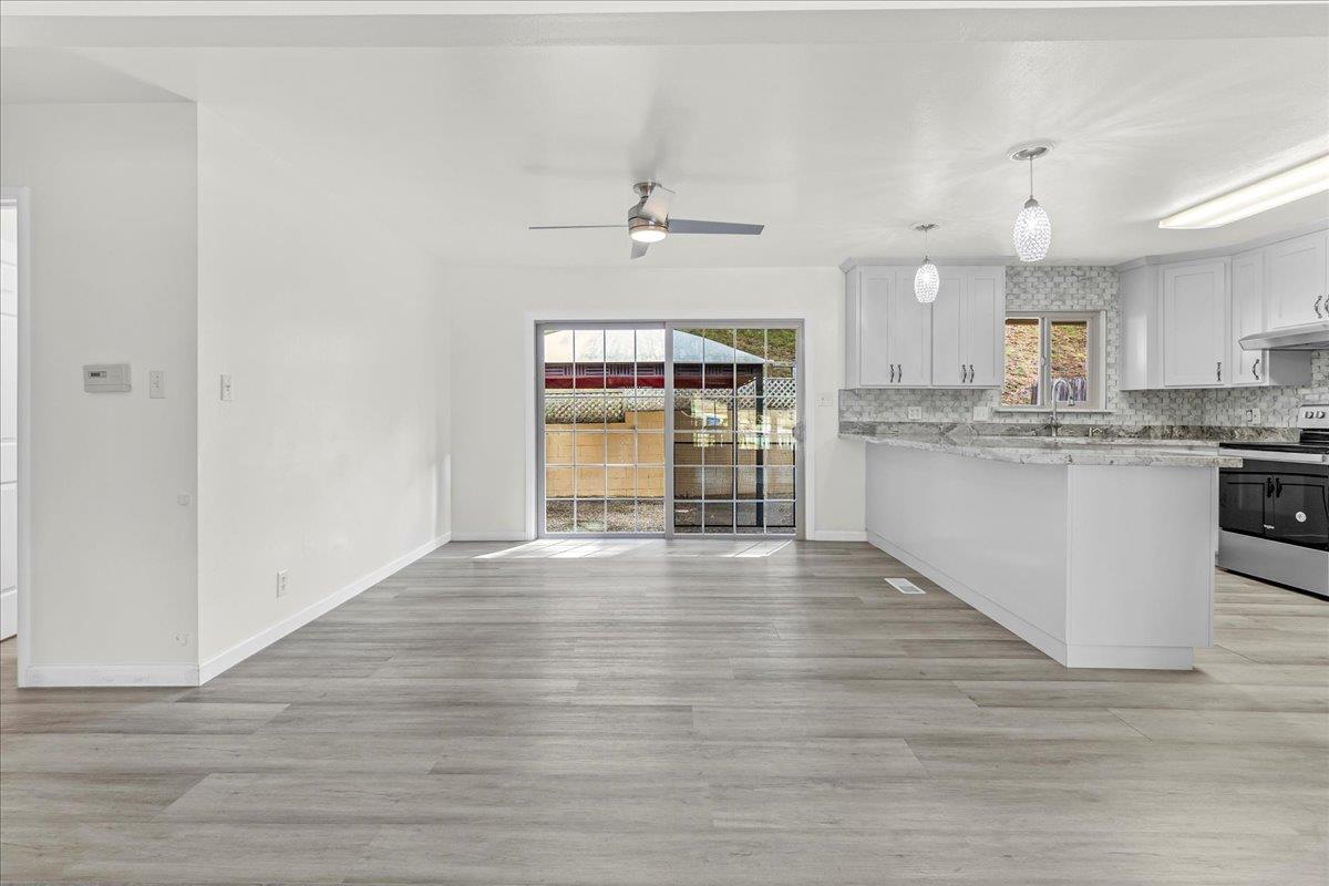 Detail Gallery Image 15 of 29 For 19018 Beatrice Dr, Salinas,  CA 93907 - 3 Beds | 2 Baths