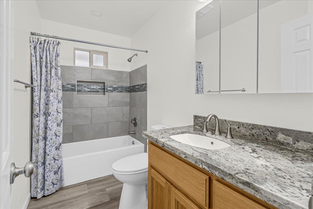 Detail Gallery Image 17 of 29 For 19018 Beatrice Dr, Salinas,  CA 93907 - 3 Beds | 2 Baths