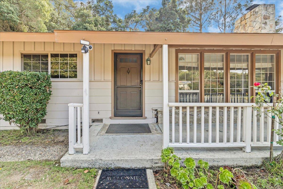 Detail Gallery Image 6 of 29 For 19018 Beatrice Dr, Salinas,  CA 93907 - 3 Beds | 2 Baths