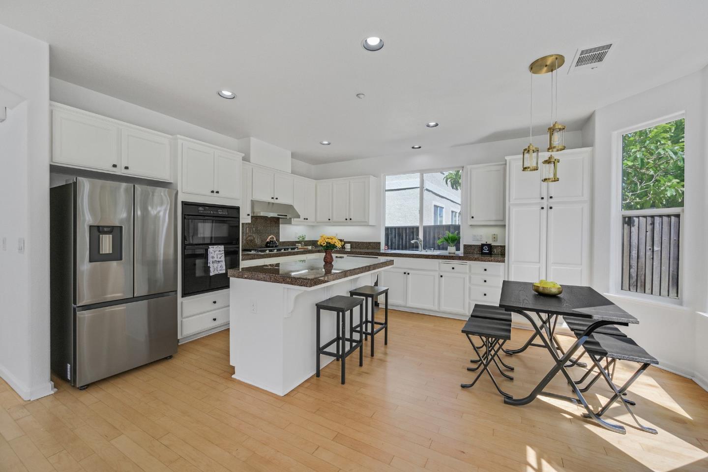 Detail Gallery Image 16 of 56 For 36075 Crystal Springs Dr, Newark,  CA 94560 - 4 Beds | 3 Baths