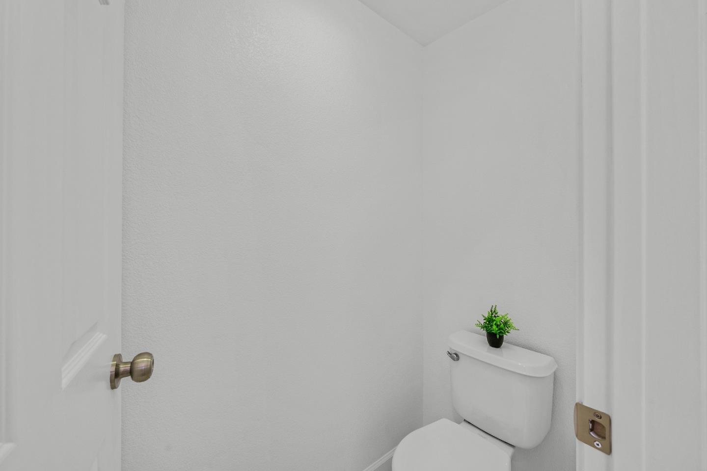 Detail Gallery Image 34 of 56 For 36075 Crystal Springs Dr, Newark,  CA 94560 - 4 Beds | 3 Baths