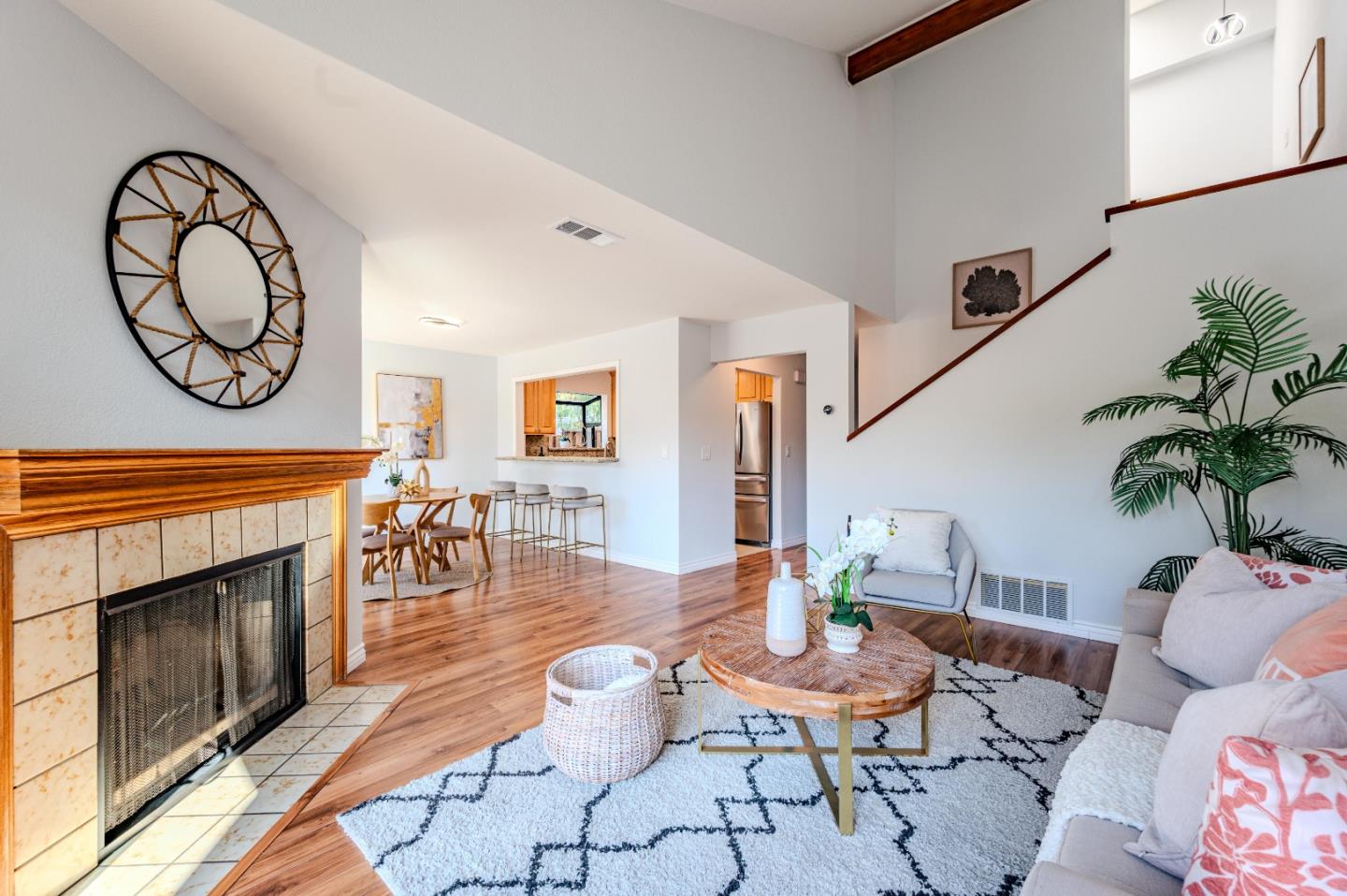 Detail Gallery Image 6 of 25 For 99 Jacklin Ct, Milpitas,  CA 95035 - 2 Beds | 2/1 Baths