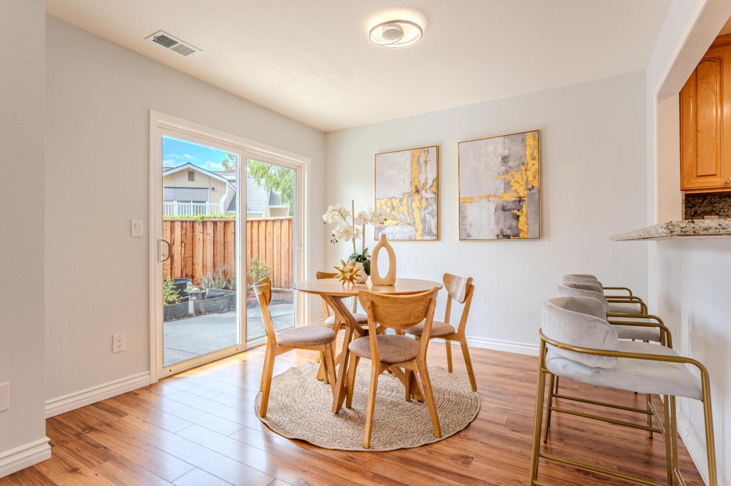Detail Gallery Image 7 of 25 For 99 Jacklin Ct, Milpitas,  CA 95035 - 2 Beds | 2/1 Baths