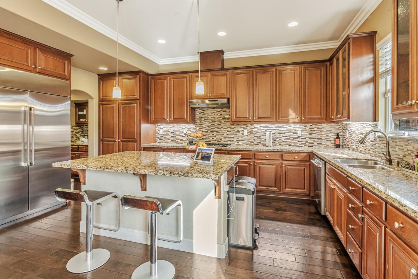 Detail Gallery Image 13 of 35 For 1957 Worthington Cir, Santa Clara,  CA 95050 - 4 Beds | 2/1 Baths