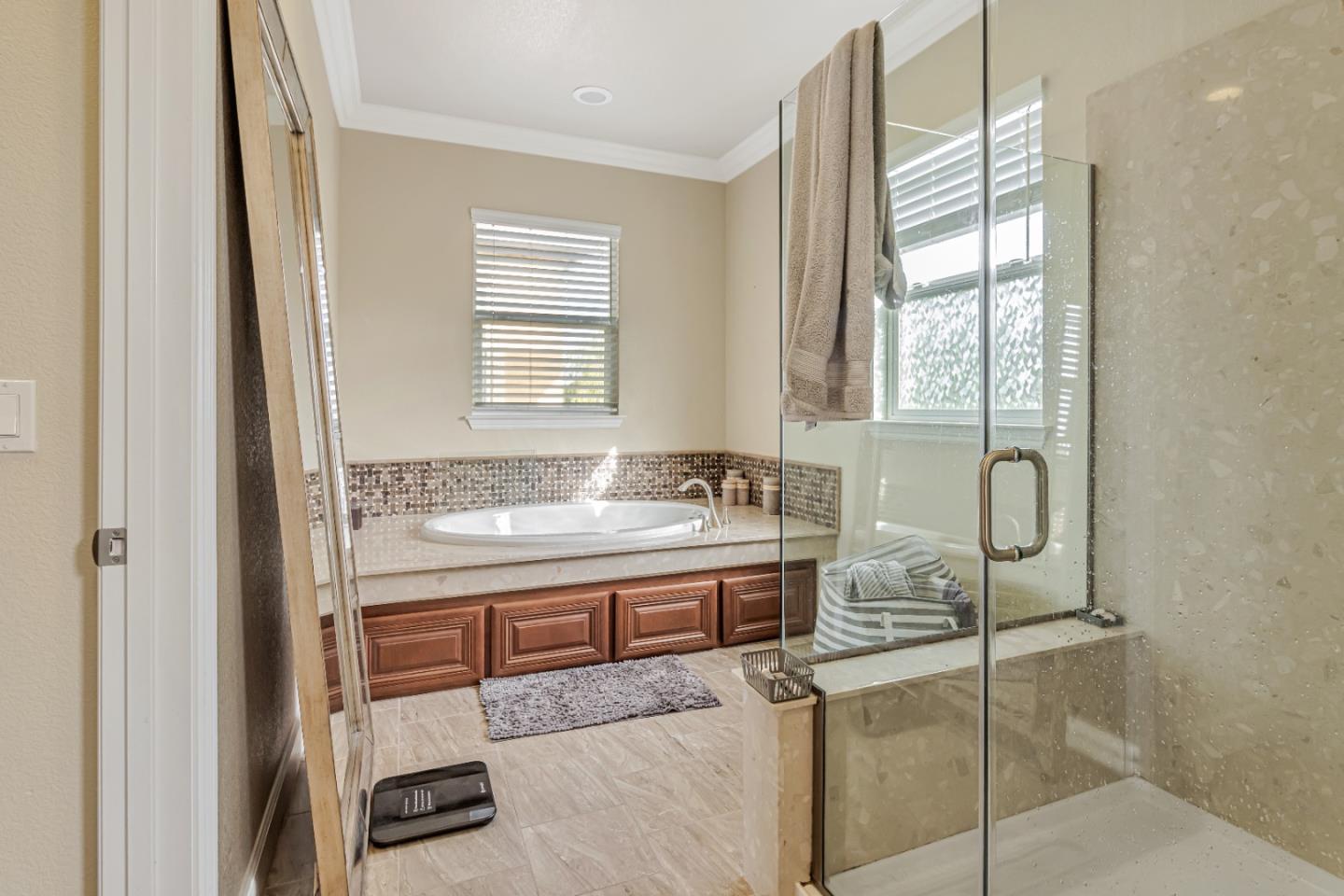 Detail Gallery Image 32 of 35 For 1957 Worthington Cir, Santa Clara,  CA 95050 - 4 Beds | 2/1 Baths