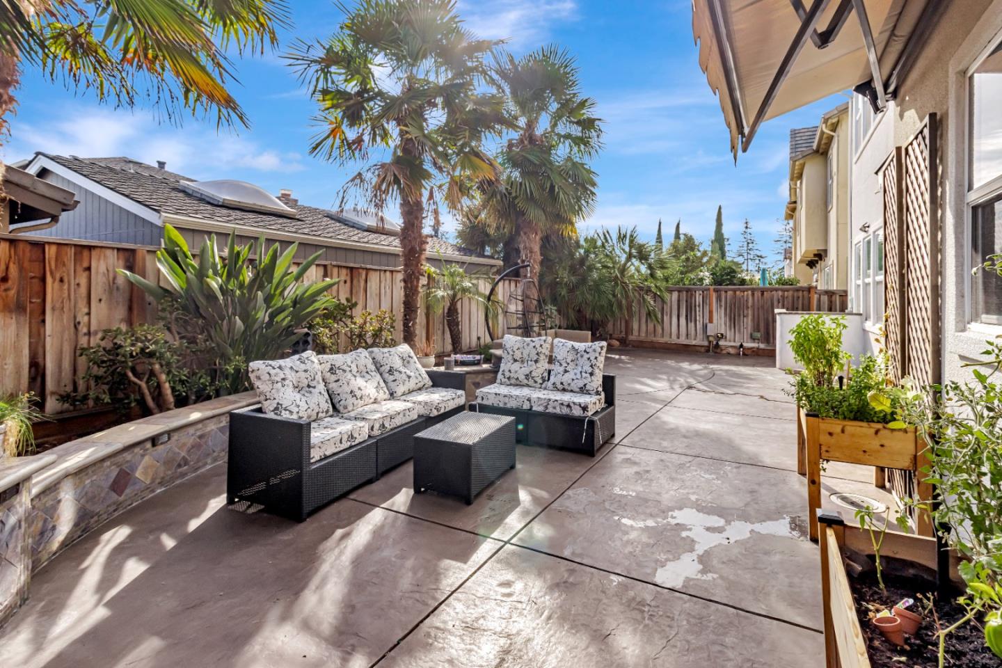 Detail Gallery Image 33 of 35 For 1957 Worthington Cir, Santa Clara,  CA 95050 - 4 Beds | 2/1 Baths