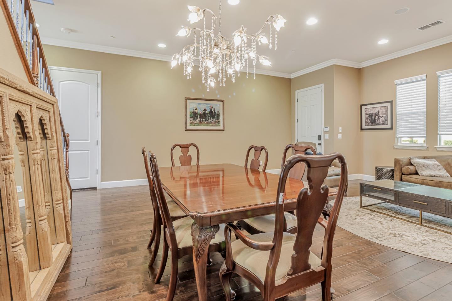 Detail Gallery Image 8 of 35 For 1957 Worthington Cir, Santa Clara,  CA 95050 - 4 Beds | 2/1 Baths