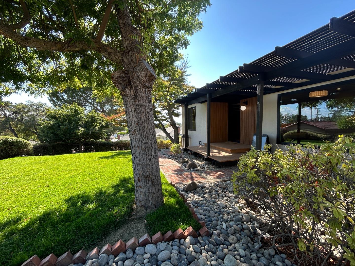 Detail Gallery Image 2 of 79 For 4155 Holly Dr, San Jose,  CA 95127 - 4 Beds | 2/1 Baths