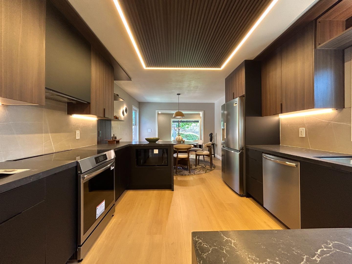Detail Gallery Image 23 of 79 For 4155 Holly Dr, San Jose,  CA 95127 - 4 Beds | 2/1 Baths