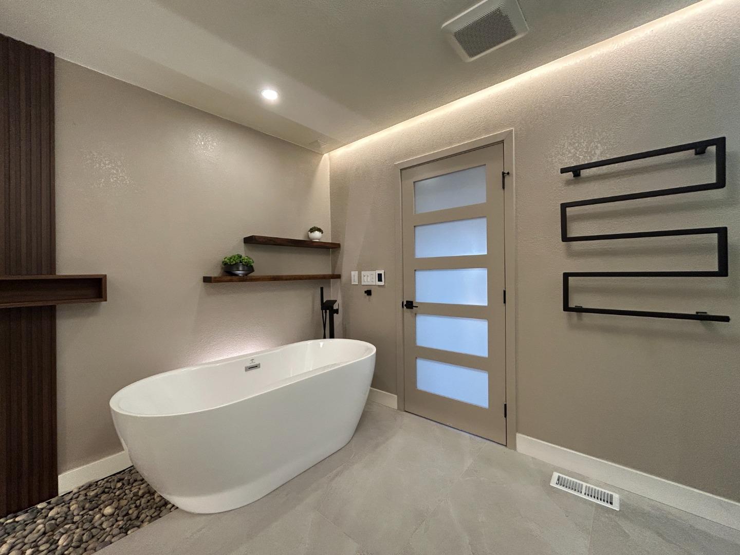 Detail Gallery Image 49 of 79 For 4155 Holly Dr, San Jose,  CA 95127 - 4 Beds | 2/1 Baths