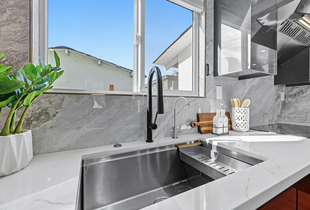 Detail Gallery Image 23 of 43 For 4547 Cerritos Ave, Fremont,  CA 94536 - 5 Beds | 4 Baths