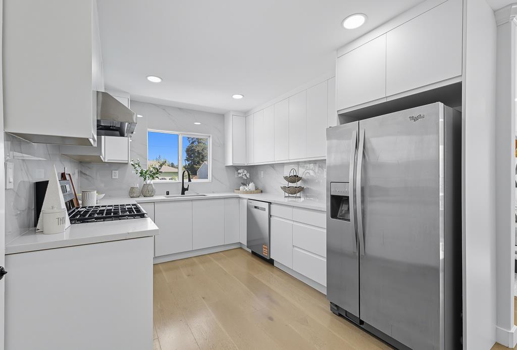 Detail Gallery Image 8 of 43 For 4547 Cerritos Ave, Fremont,  CA 94536 - 5 Beds | 4 Baths