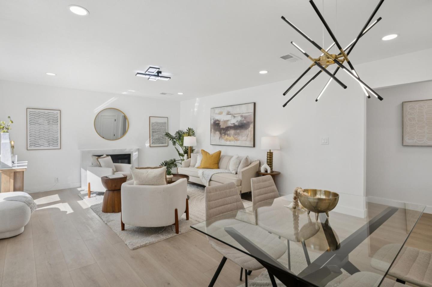 Detail Gallery Image 3 of 21 For 1312 Modoc Ave, Menlo Park,  CA 94025 - 3 Beds | 1 Baths