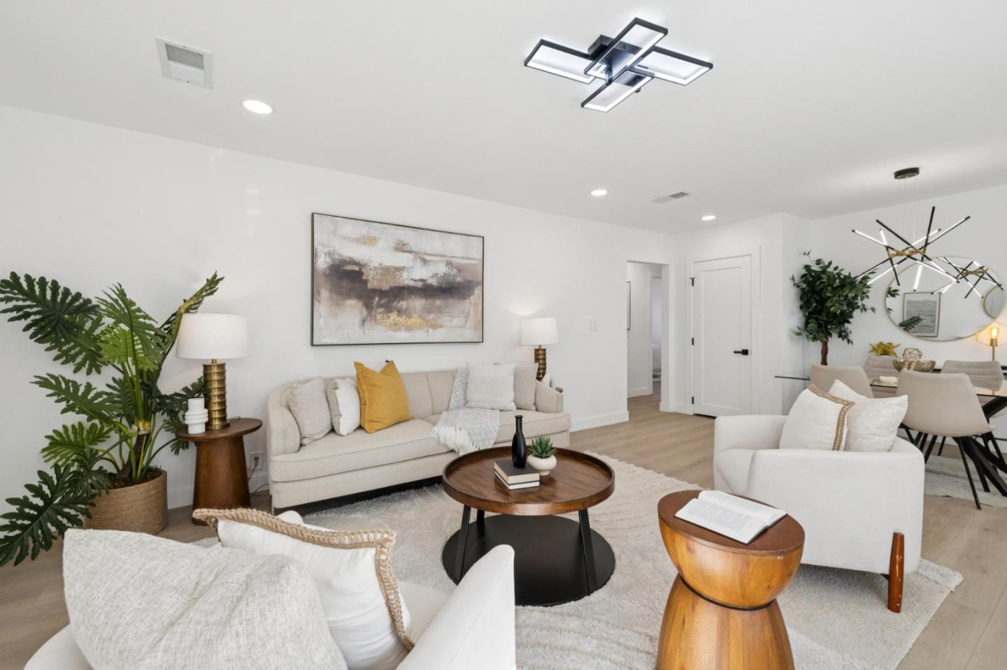 Detail Gallery Image 4 of 21 For 1312 Modoc Ave, Menlo Park,  CA 94025 - 3 Beds | 1 Baths