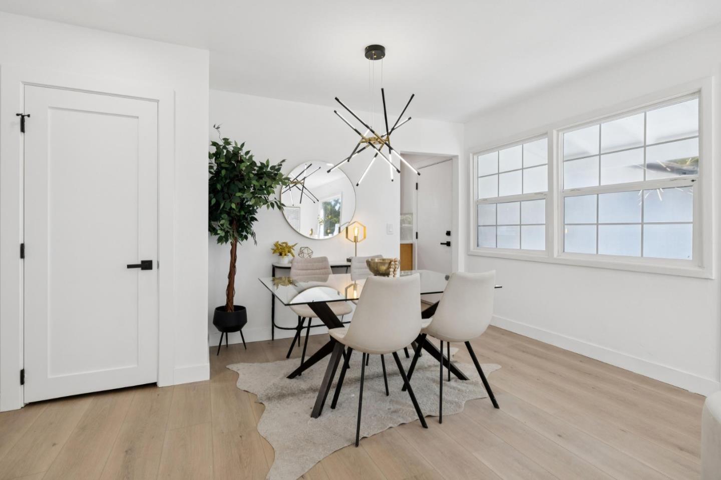 Detail Gallery Image 9 of 21 For 1312 Modoc Ave, Menlo Park,  CA 94025 - 3 Beds | 1 Baths