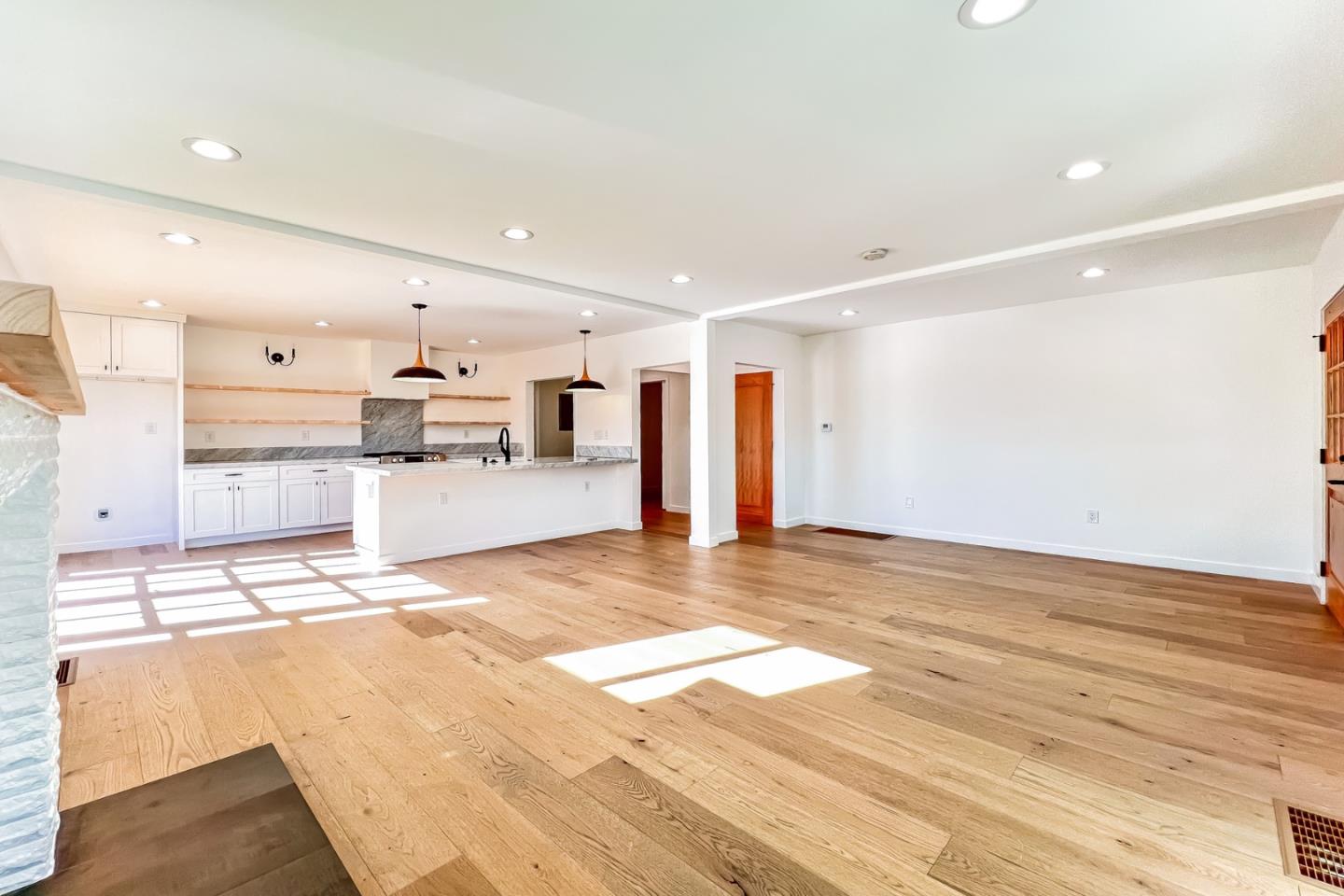 Detail Gallery Image 10 of 23 For 103 N Kingsley Dr, Los Angeles,  CA 90004 - 2 Beds | 2 Baths