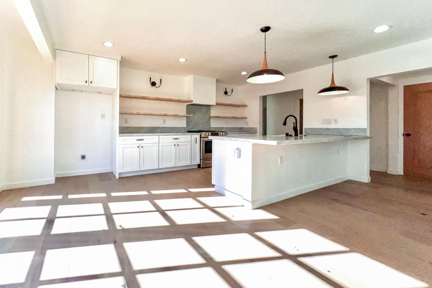 Detail Gallery Image 15 of 23 For 103 N Kingsley Dr, Los Angeles,  CA 90004 - 2 Beds | 2 Baths