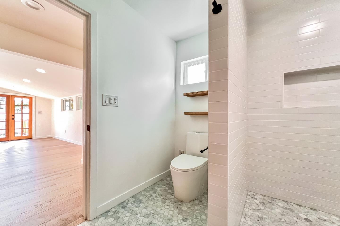 Detail Gallery Image 21 of 23 For 103 N Kingsley Dr, Los Angeles,  CA 90004 - 2 Beds | 2 Baths