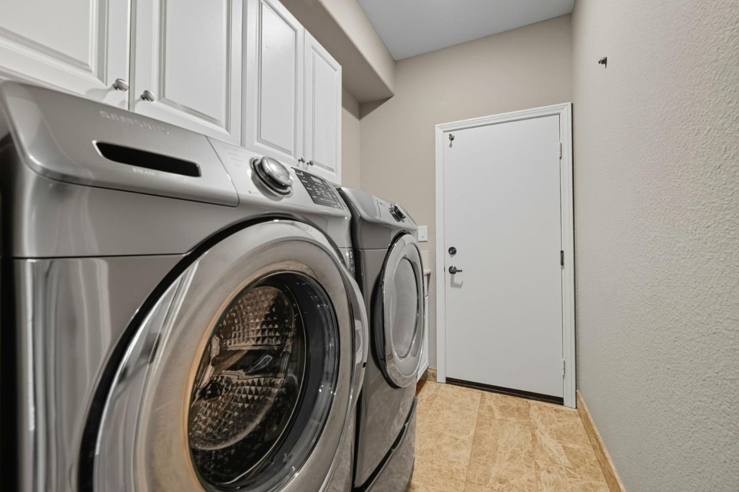 Detail Gallery Image 31 of 38 For 4911 Amador Dr, Oceanside,  CA 92056 - 3 Beds | 2/1 Baths