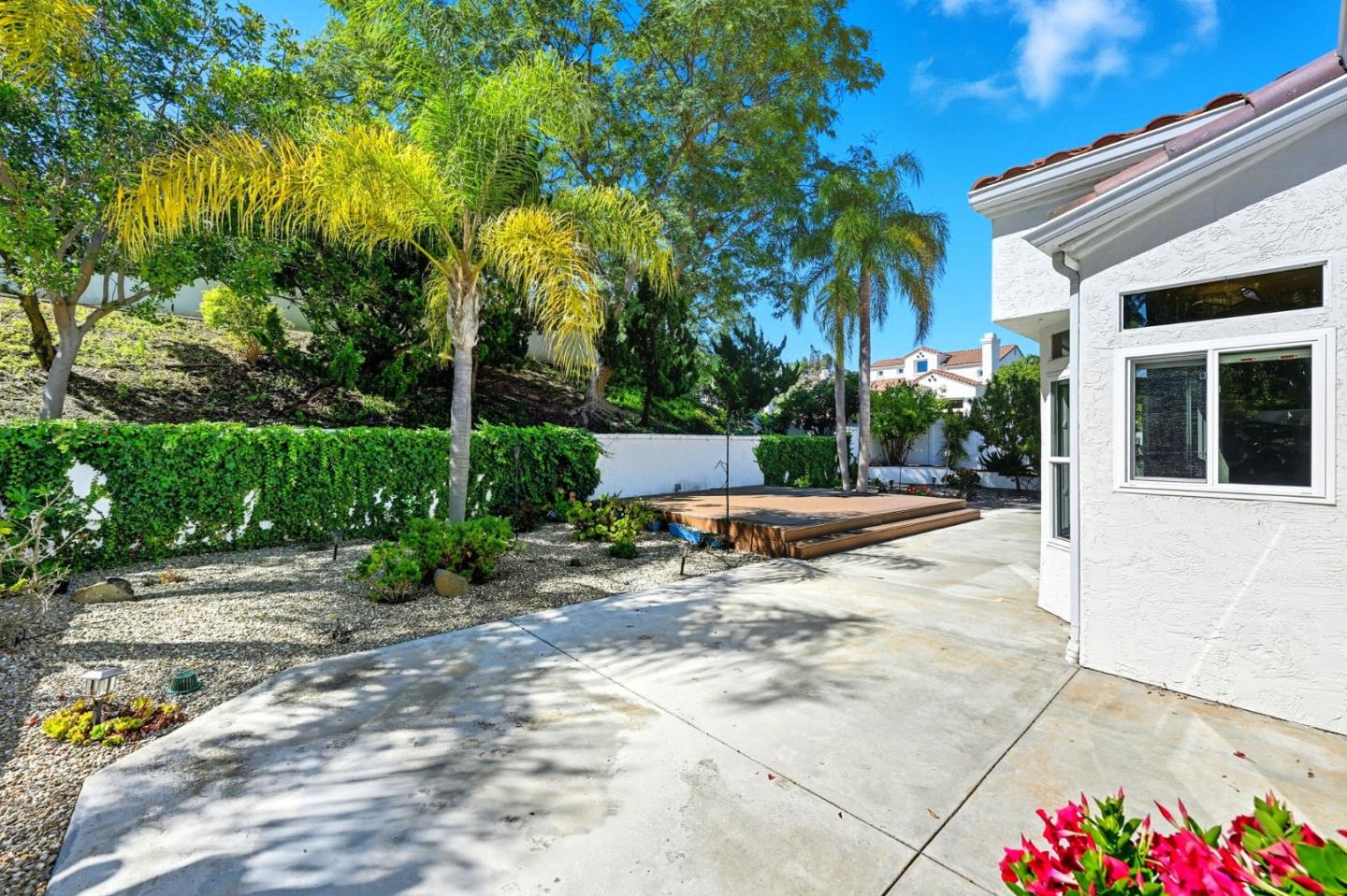 Detail Gallery Image 33 of 38 For 4911 Amador Dr, Oceanside,  CA 92056 - 3 Beds | 2/1 Baths
