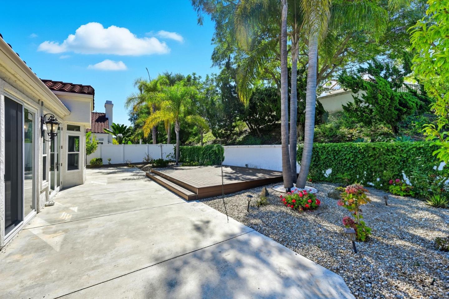 Detail Gallery Image 35 of 38 For 4911 Amador Dr, Oceanside,  CA 92056 - 3 Beds | 2/1 Baths