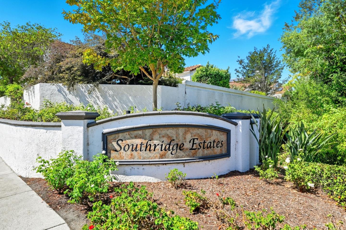 Detail Gallery Image 37 of 38 For 4911 Amador Dr, Oceanside,  CA 92056 - 3 Beds | 2/1 Baths