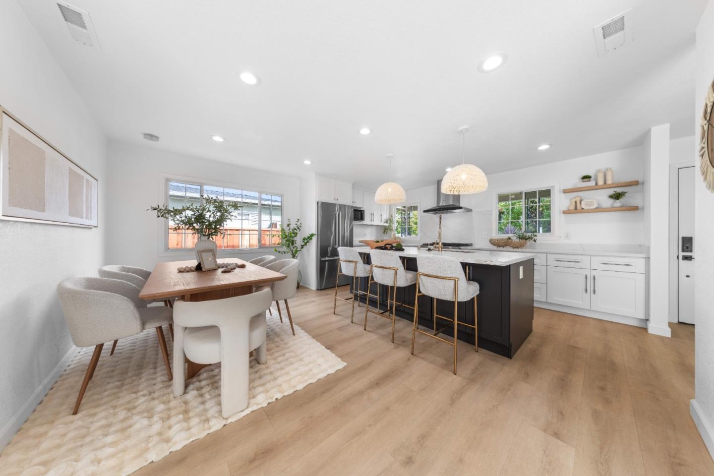 Detail Gallery Image 11 of 36 For 879 Coachella Ave, Sunnyvale,  CA 94085 - 3 Beds | 1/1 Baths