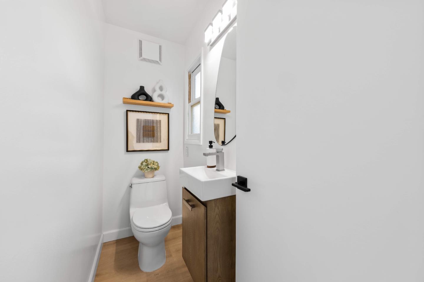 Detail Gallery Image 27 of 36 For 879 Coachella Ave, Sunnyvale,  CA 94085 - 3 Beds | 1/1 Baths