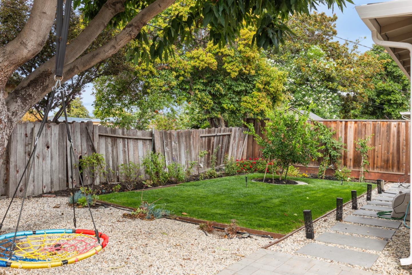 Detail Gallery Image 29 of 36 For 879 Coachella Ave, Sunnyvale,  CA 94085 - 3 Beds | 1/1 Baths