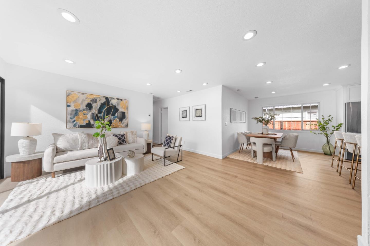 Detail Gallery Image 3 of 36 For 879 Coachella Ave, Sunnyvale,  CA 94085 - 3 Beds | 1/1 Baths