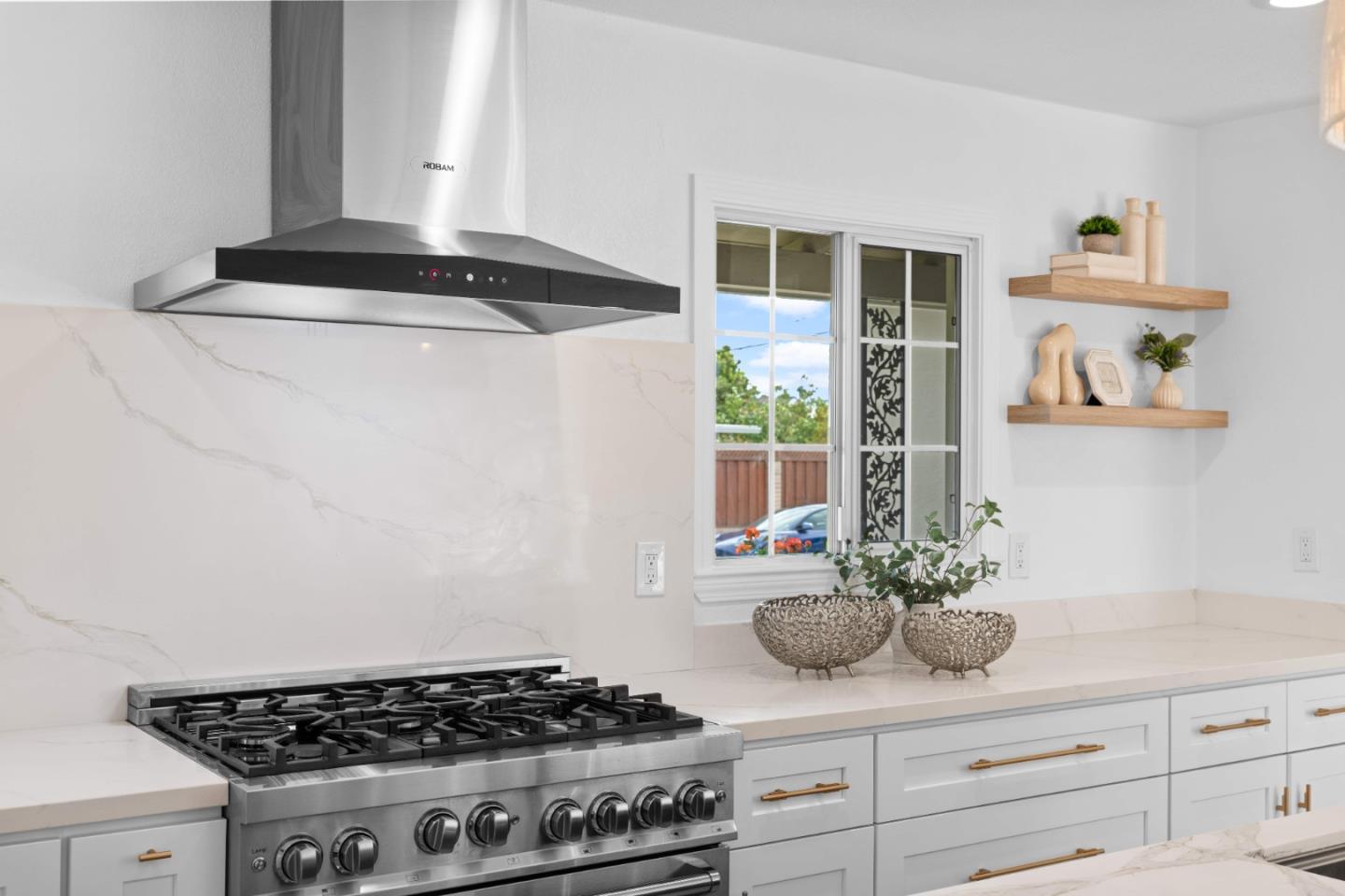 Detail Gallery Image 9 of 36 For 879 Coachella Ave, Sunnyvale,  CA 94085 - 3 Beds | 1/1 Baths