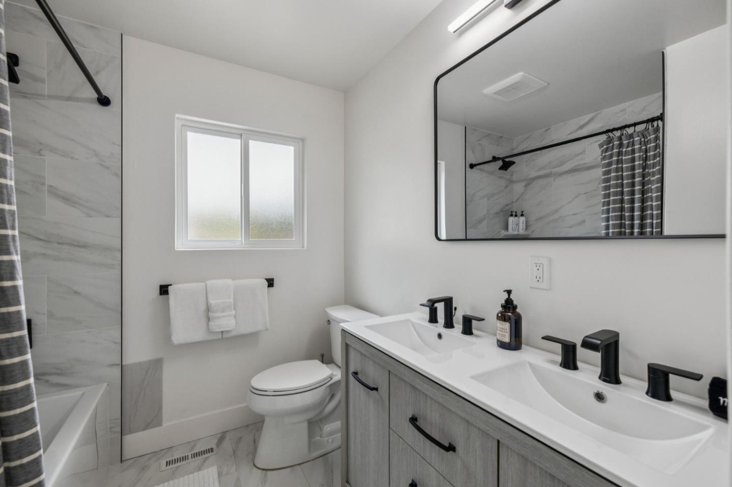 Detail Gallery Image 22 of 37 For 1062 Marcheta Ln, Pebble Beach,  CA 93953 - 4 Beds | 3 Baths